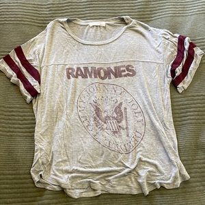 Daydreamer gray varsity Ramones tshirt, size: small